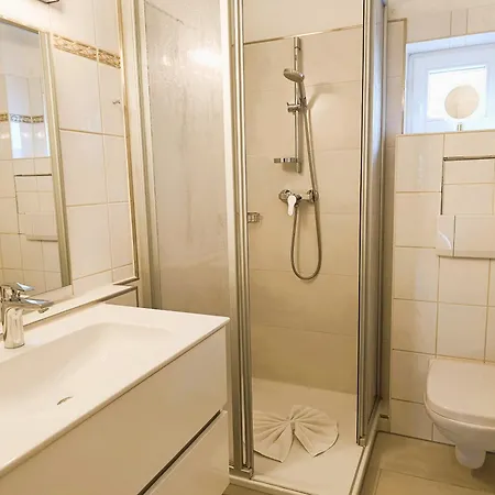 Apartment Am Rosenhof *